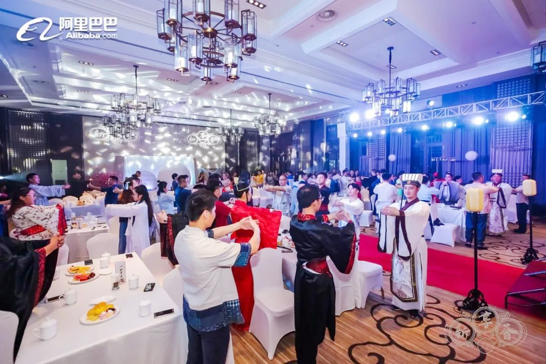 新享薈漢服盛典晚會漢禮儀學習