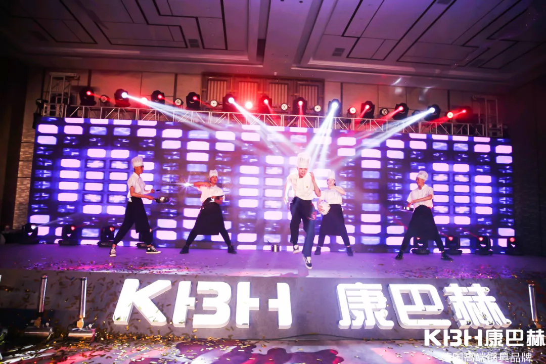 2019康巴赫新品發(fā)布會(huì)——第三代316醫(yī)用級(jí)不銹鋼炒鍋