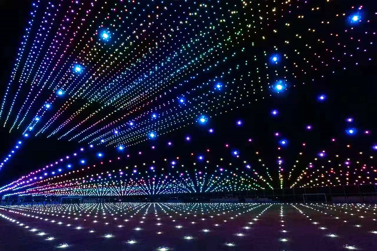 矩陣無人機(jī)升空