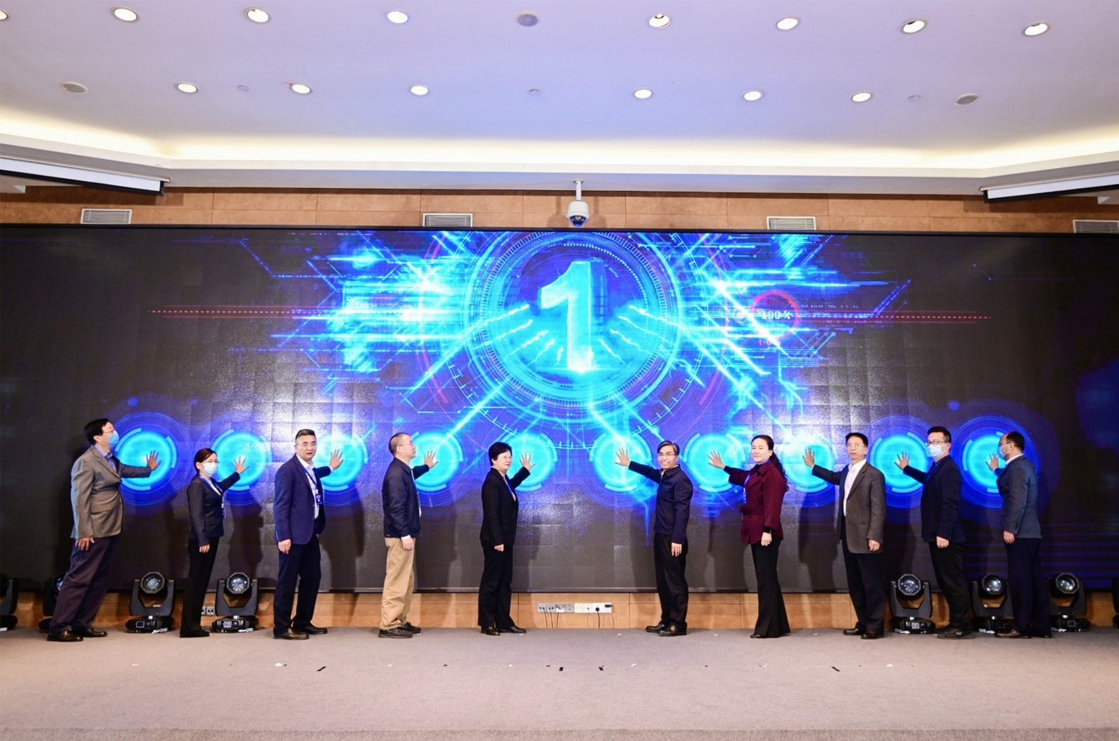 ���e�ְ�����Ļ�F(xi��n)��(ch��ng)����(d��ng)���s�xʽ