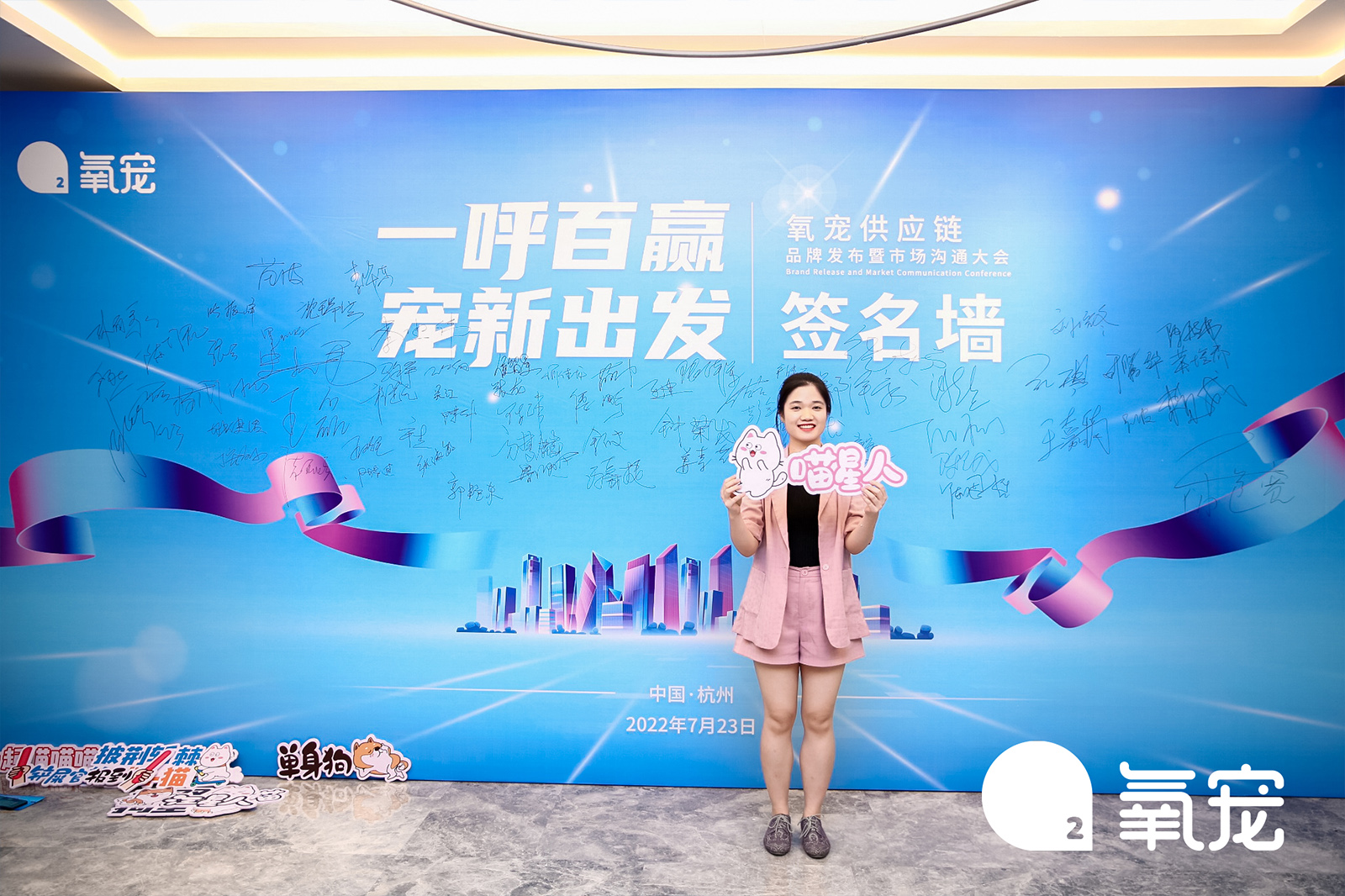 ����d����������