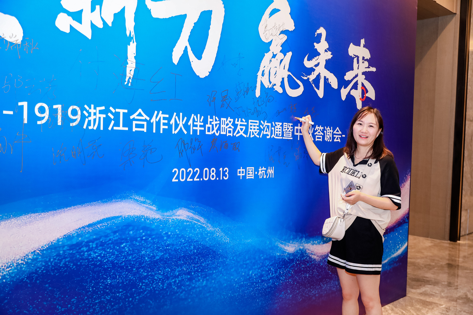 �c����������ں���������