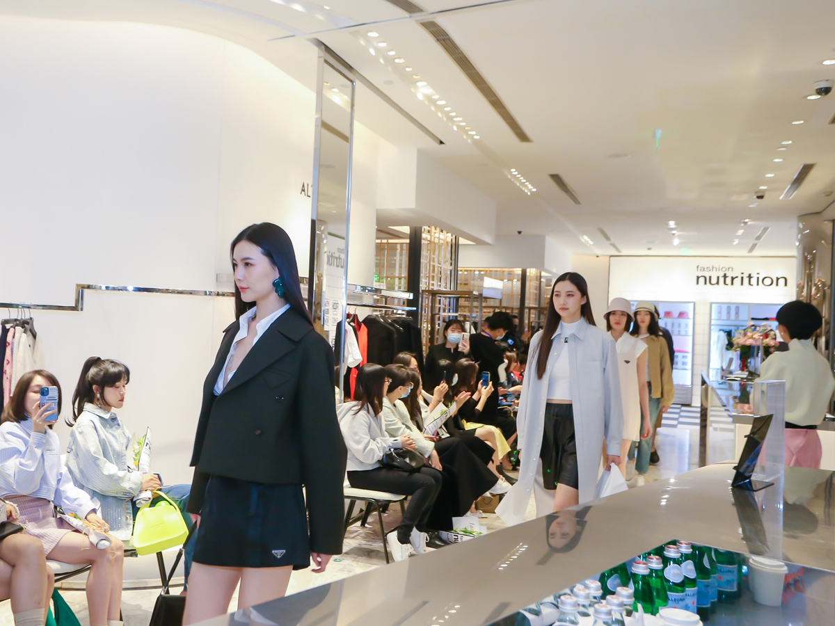 �̈����bƷ�Ƶ��c���