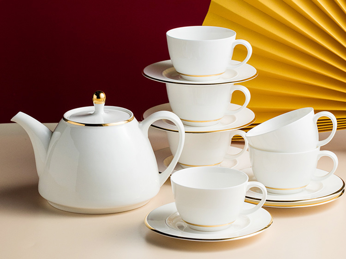 年會(huì)獎(jiǎng)品——松發(fā)金絲玉器茶具