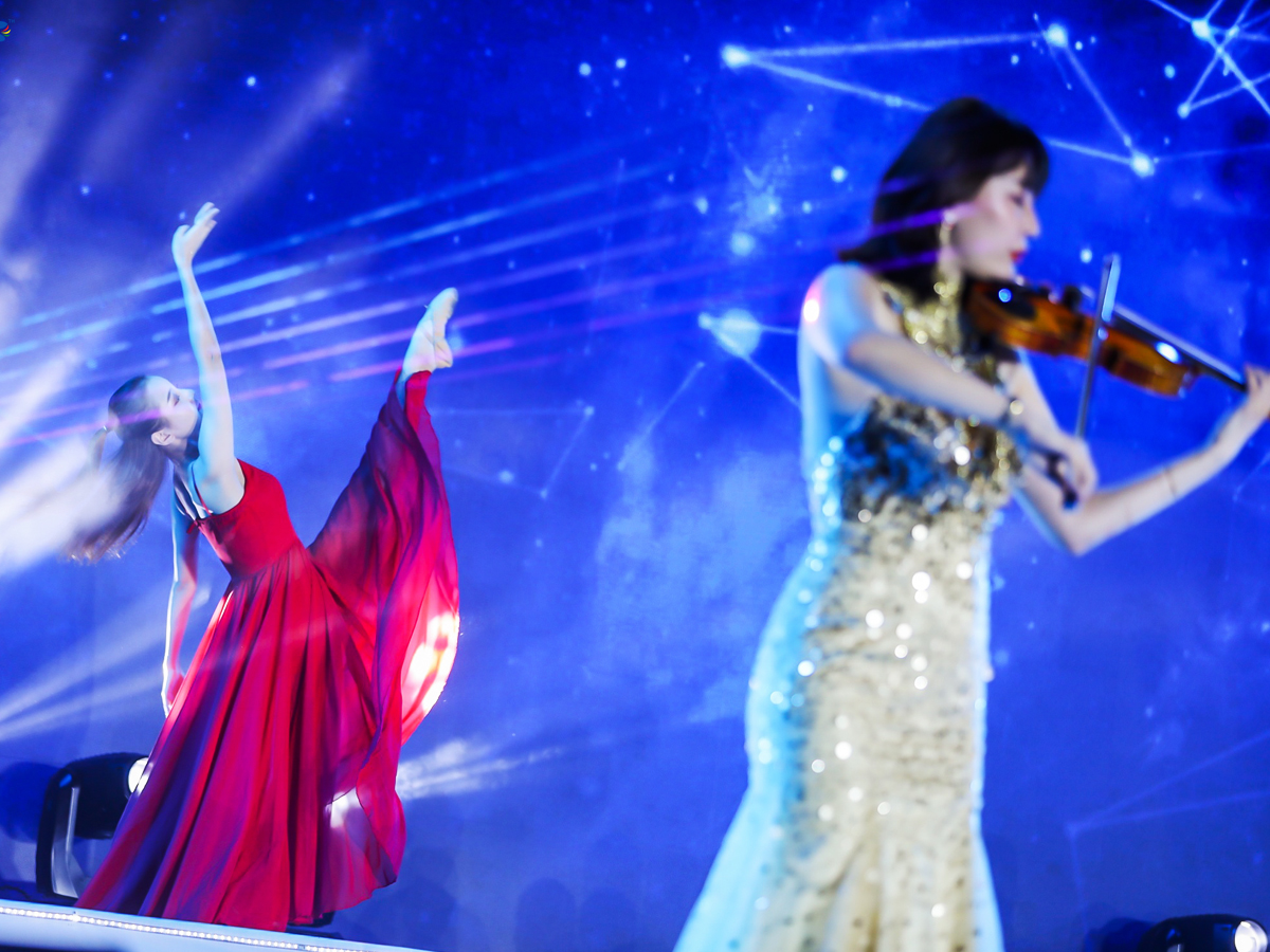 公司年度慶典晚會表演節(jié)目