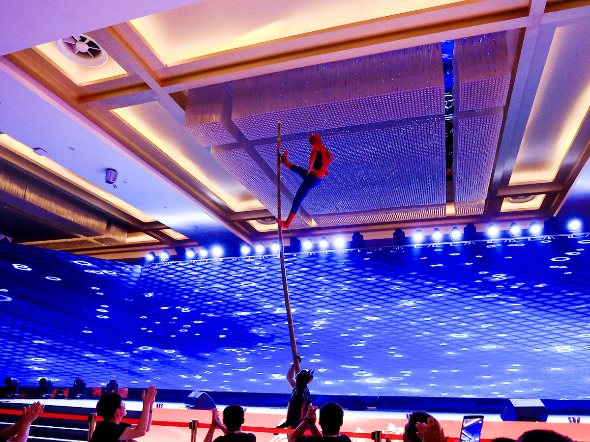 晚會(huì)節(jié)目——精彩刺激的雜技表演