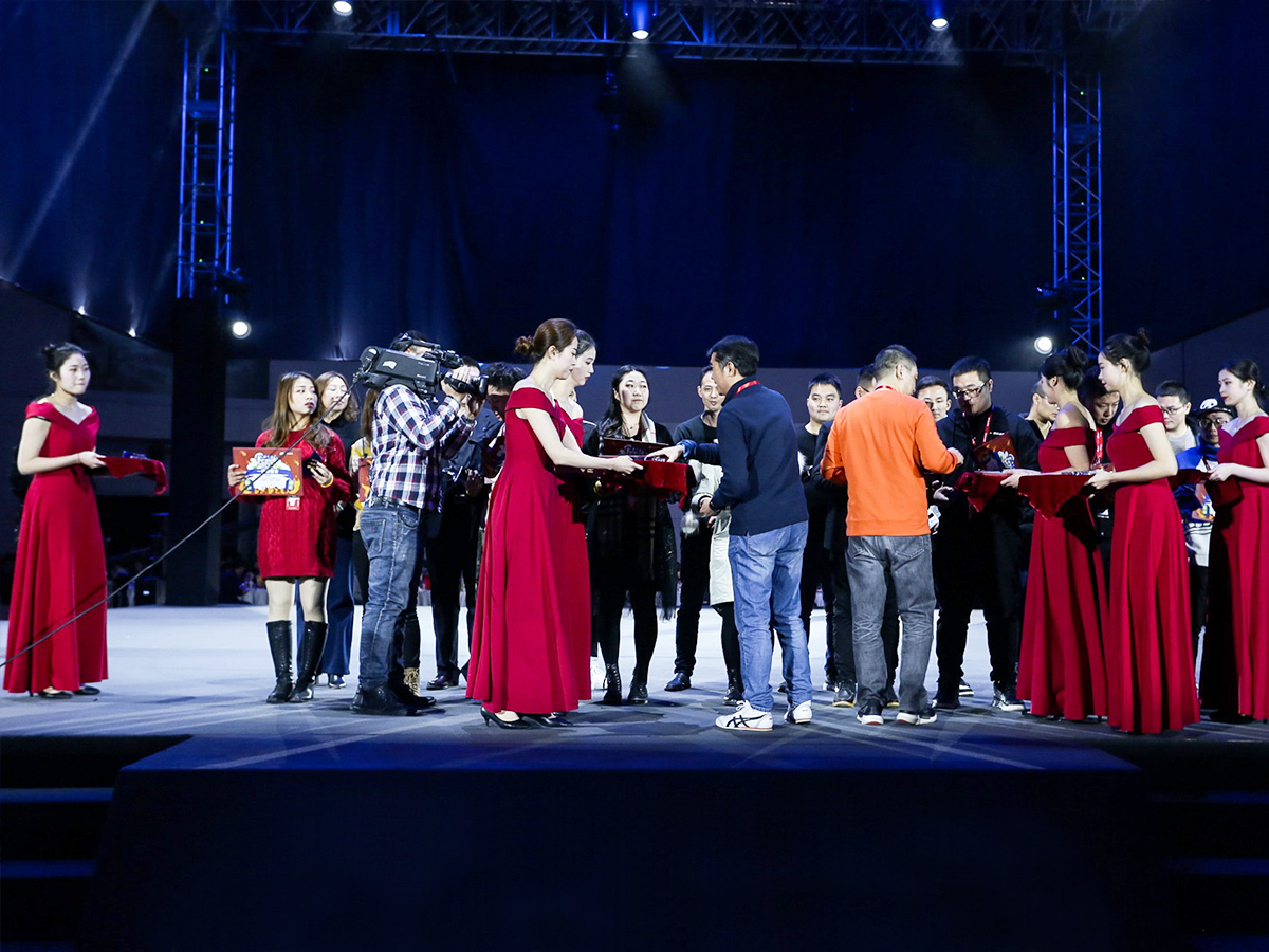 ��I(y��)������íh(hu��n)��(ji��)